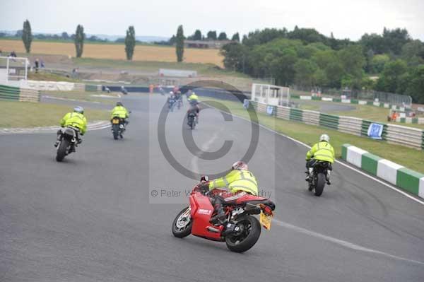 anglesey;brands hatch;cadwell park;croft;digital images;donington park;enduro;enduro digital images;event;event digital images;eventdigitalimages;mallory park;no limits;oulton park;peter wileman photography;racing;racing digital images;silverstone;snetterton;trackday;trackday digital images;trackday photos;vintage;vmcc banbury run;welsh 2 day enduro