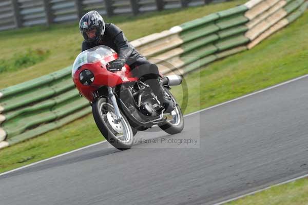 anglesey;brands hatch;cadwell park;croft;digital images;donington park;enduro;enduro digital images;event;event digital images;eventdigitalimages;mallory park;no limits;oulton park;peter wileman photography;racing;racing digital images;silverstone;snetterton;trackday;trackday digital images;trackday photos;vintage;vmcc banbury run;welsh 2 day enduro