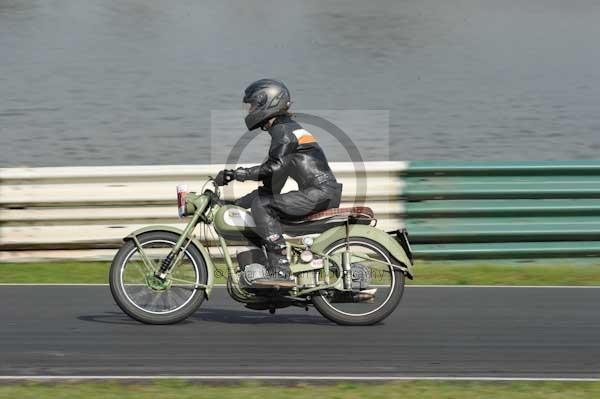 anglesey;brands hatch;cadwell park;croft;digital images;donington park;enduro;enduro digital images;event;event digital images;eventdigitalimages;mallory park;no limits;oulton park;peter wileman photography;racing;racing digital images;silverstone;snetterton;trackday;trackday digital images;trackday photos;vintage;vmcc banbury run;welsh 2 day enduro