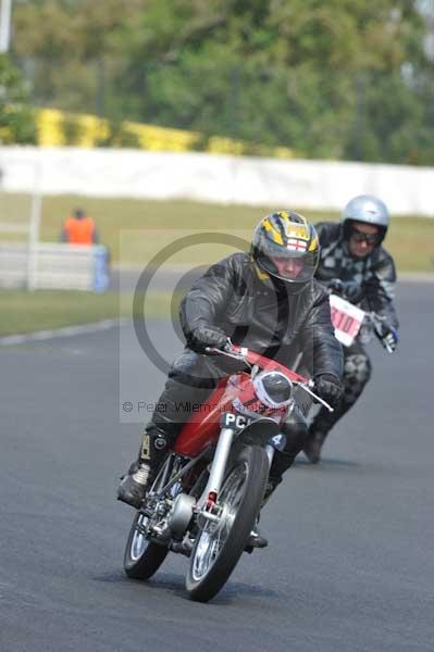 anglesey;brands hatch;cadwell park;croft;digital images;donington park;enduro;enduro digital images;event;event digital images;eventdigitalimages;mallory park;no limits;oulton park;peter wileman photography;racing;racing digital images;silverstone;snetterton;trackday;trackday digital images;trackday photos;vintage;vmcc banbury run;welsh 2 day enduro