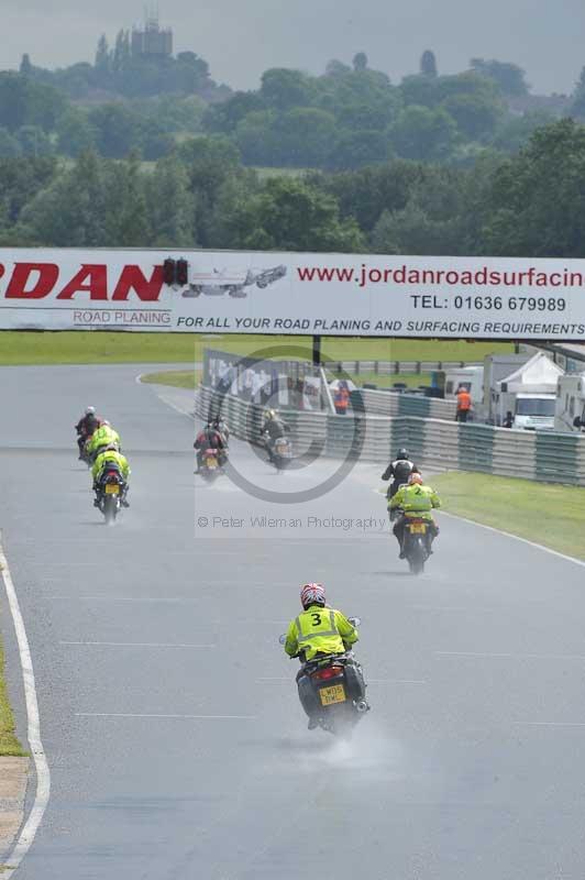 Mallory park Leicestershire;Mallory park photographs;Motorcycle action photographs;classic bikes;event digital images;eventdigitalimages;mallory park;no limits trackday;peter wileman photography;vintage bikes;vintage motorcycles;vmcc festival 1000 bikes