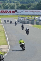 Mallory-park-Leicestershire;Mallory-park-photographs;Motorcycle-action-photographs;classic-bikes;event-digital-images;eventdigitalimages;mallory-park;no-limits-trackday;peter-wileman-photography;vintage-bikes;vintage-motorcycles;vmcc-festival-1000-bikes