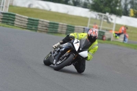 Mallory-park-Leicestershire;Mallory-park-photographs;Motorcycle-action-photographs;classic-bikes;event-digital-images;eventdigitalimages;mallory-park;no-limits-trackday;peter-wileman-photography;vintage-bikes;vintage-motorcycles;vmcc-festival-1000-bikes