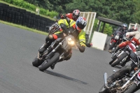 Mallory-park-Leicestershire;Mallory-park-photographs;Motorcycle-action-photographs;classic-bikes;event-digital-images;eventdigitalimages;mallory-park;no-limits-trackday;peter-wileman-photography;vintage-bikes;vintage-motorcycles;vmcc-festival-1000-bikes