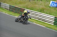 Mallory-park-Leicestershire;Mallory-park-photographs;Motorcycle-action-photographs;classic-bikes;event-digital-images;eventdigitalimages;mallory-park;no-limits-trackday;peter-wileman-photography;vintage-bikes;vintage-motorcycles;vmcc-festival-1000-bikes