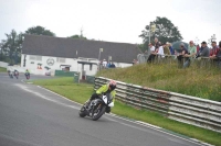 Mallory-park-Leicestershire;Mallory-park-photographs;Motorcycle-action-photographs;classic-bikes;event-digital-images;eventdigitalimages;mallory-park;no-limits-trackday;peter-wileman-photography;vintage-bikes;vintage-motorcycles;vmcc-festival-1000-bikes