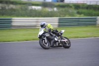 Mallory-park-Leicestershire;Mallory-park-photographs;Motorcycle-action-photographs;classic-bikes;event-digital-images;eventdigitalimages;mallory-park;no-limits-trackday;peter-wileman-photography;vintage-bikes;vintage-motorcycles;vmcc-festival-1000-bikes