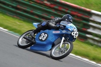 Mallory-park-Leicestershire;Mallory-park-photographs;Motorcycle-action-photographs;classic-bikes;event-digital-images;eventdigitalimages;mallory-park;no-limits-trackday;peter-wileman-photography;vintage-bikes;vintage-motorcycles;vmcc-festival-1000-bikes