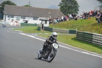 Mallory-park-Leicestershire;Mallory-park-photographs;Motorcycle-action-photographs;classic-bikes;event-digital-images;eventdigitalimages;mallory-park;no-limits-trackday;peter-wileman-photography;vintage-bikes;vintage-motorcycles;vmcc-festival-1000-bikes