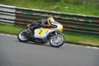 Mallory-park-Leicestershire;Mallory-park-photographs;Motorcycle-action-photographs;classic-bikes;event-digital-images;eventdigitalimages;mallory-park;no-limits-trackday;peter-wileman-photography;vintage-bikes;vintage-motorcycles;vmcc-festival-1000-bikes