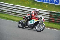 Mallory-park-Leicestershire;Mallory-park-photographs;Motorcycle-action-photographs;classic-bikes;event-digital-images;eventdigitalimages;mallory-park;no-limits-trackday;peter-wileman-photography;vintage-bikes;vintage-motorcycles;vmcc-festival-1000-bikes