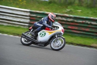 Mallory-park-Leicestershire;Mallory-park-photographs;Motorcycle-action-photographs;classic-bikes;event-digital-images;eventdigitalimages;mallory-park;no-limits-trackday;peter-wileman-photography;vintage-bikes;vintage-motorcycles;vmcc-festival-1000-bikes