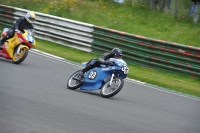 Mallory-park-Leicestershire;Mallory-park-photographs;Motorcycle-action-photographs;classic-bikes;event-digital-images;eventdigitalimages;mallory-park;no-limits-trackday;peter-wileman-photography;vintage-bikes;vintage-motorcycles;vmcc-festival-1000-bikes