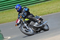 Mallory-park-Leicestershire;Mallory-park-photographs;Motorcycle-action-photographs;classic-bikes;event-digital-images;eventdigitalimages;mallory-park;no-limits-trackday;peter-wileman-photography;vintage-bikes;vintage-motorcycles;vmcc-festival-1000-bikes