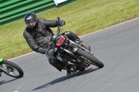 Mallory-park-Leicestershire;Mallory-park-photographs;Motorcycle-action-photographs;classic-bikes;event-digital-images;eventdigitalimages;mallory-park;no-limits-trackday;peter-wileman-photography;vintage-bikes;vintage-motorcycles;vmcc-festival-1000-bikes