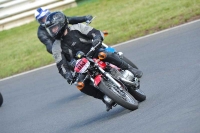 Mallory-park-Leicestershire;Mallory-park-photographs;Motorcycle-action-photographs;classic-bikes;event-digital-images;eventdigitalimages;mallory-park;no-limits-trackday;peter-wileman-photography;vintage-bikes;vintage-motorcycles;vmcc-festival-1000-bikes