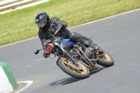 Mallory-park-Leicestershire;Mallory-park-photographs;Motorcycle-action-photographs;classic-bikes;event-digital-images;eventdigitalimages;mallory-park;no-limits-trackday;peter-wileman-photography;vintage-bikes;vintage-motorcycles;vmcc-festival-1000-bikes