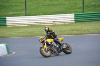 Mallory-park-Leicestershire;Mallory-park-photographs;Motorcycle-action-photographs;classic-bikes;event-digital-images;eventdigitalimages;mallory-park;no-limits-trackday;peter-wileman-photography;vintage-bikes;vintage-motorcycles;vmcc-festival-1000-bikes