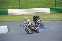 Mallory-park-Leicestershire;Mallory-park-photographs;Motorcycle-action-photographs;classic-bikes;event-digital-images;eventdigitalimages;mallory-park;no-limits-trackday;peter-wileman-photography;vintage-bikes;vintage-motorcycles;vmcc-festival-1000-bikes