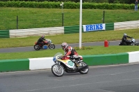 Mallory-park-Leicestershire;Mallory-park-photographs;Motorcycle-action-photographs;classic-bikes;event-digital-images;eventdigitalimages;mallory-park;no-limits-trackday;peter-wileman-photography;vintage-bikes;vintage-motorcycles;vmcc-festival-1000-bikes