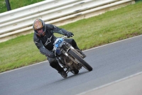 Mallory-park-Leicestershire;Mallory-park-photographs;Motorcycle-action-photographs;classic-bikes;event-digital-images;eventdigitalimages;mallory-park;no-limits-trackday;peter-wileman-photography;vintage-bikes;vintage-motorcycles;vmcc-festival-1000-bikes