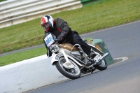 Mallory-park-Leicestershire;Mallory-park-photographs;Motorcycle-action-photographs;classic-bikes;event-digital-images;eventdigitalimages;mallory-park;no-limits-trackday;peter-wileman-photography;vintage-bikes;vintage-motorcycles;vmcc-festival-1000-bikes