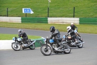 Mallory-park-Leicestershire;Mallory-park-photographs;Motorcycle-action-photographs;classic-bikes;event-digital-images;eventdigitalimages;mallory-park;no-limits-trackday;peter-wileman-photography;vintage-bikes;vintage-motorcycles;vmcc-festival-1000-bikes