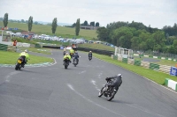 Mallory-park-Leicestershire;Mallory-park-photographs;Motorcycle-action-photographs;classic-bikes;event-digital-images;eventdigitalimages;mallory-park;no-limits-trackday;peter-wileman-photography;vintage-bikes;vintage-motorcycles;vmcc-festival-1000-bikes