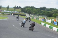 Mallory-park-Leicestershire;Mallory-park-photographs;Motorcycle-action-photographs;classic-bikes;event-digital-images;eventdigitalimages;mallory-park;no-limits-trackday;peter-wileman-photography;vintage-bikes;vintage-motorcycles;vmcc-festival-1000-bikes