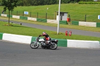 Mallory-park-Leicestershire;Mallory-park-photographs;Motorcycle-action-photographs;classic-bikes;event-digital-images;eventdigitalimages;mallory-park;no-limits-trackday;peter-wileman-photography;vintage-bikes;vintage-motorcycles;vmcc-festival-1000-bikes