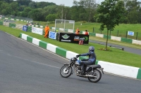 Mallory-park-Leicestershire;Mallory-park-photographs;Motorcycle-action-photographs;classic-bikes;event-digital-images;eventdigitalimages;mallory-park;no-limits-trackday;peter-wileman-photography;vintage-bikes;vintage-motorcycles;vmcc-festival-1000-bikes