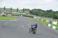 Mallory-park-Leicestershire;Mallory-park-photographs;Motorcycle-action-photographs;classic-bikes;event-digital-images;eventdigitalimages;mallory-park;no-limits-trackday;peter-wileman-photography;vintage-bikes;vintage-motorcycles;vmcc-festival-1000-bikes