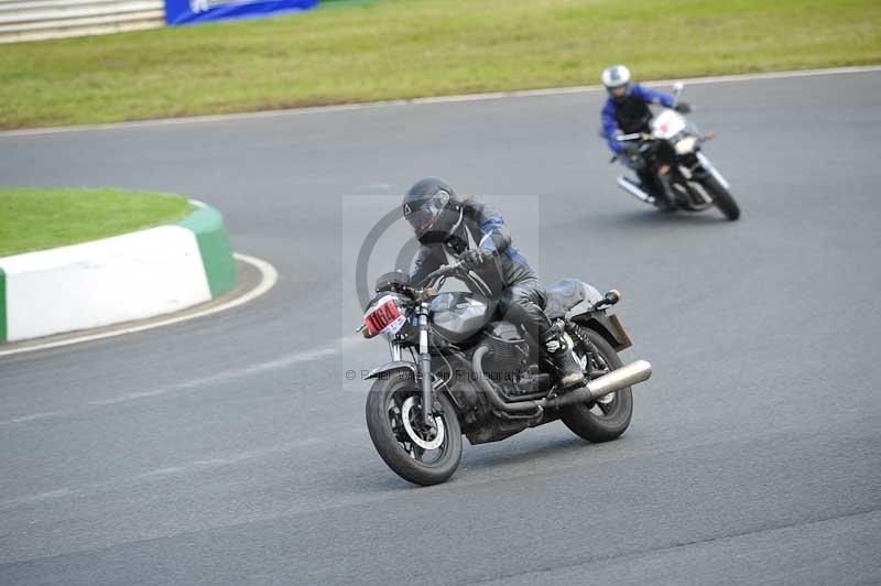 Mallory park Leicestershire;Mallory park photographs;Motorcycle action photographs;Rockingham;Rockingham photographs;Trackday digital images;classic bikes;event digital images;eventdigitalimages;mallory park;no limits trackday;peter wileman photography;rockingham corby northamptonshire;trackday;trackday photos;vintage bikes;vintage motorcycles;vmcc festival 1000 bikes