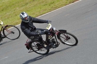 Mallory-park-Leicestershire;Mallory-park-photographs;Motorcycle-action-photographs;classic-bikes;event-digital-images;eventdigitalimages;mallory-park;no-limits-trackday;peter-wileman-photography;vintage-bikes;vintage-motorcycles;vmcc-festival-1000-bikes