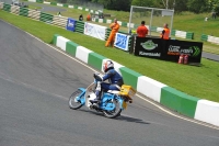 Mallory-park-Leicestershire;Mallory-park-photographs;Motorcycle-action-photographs;classic-bikes;event-digital-images;eventdigitalimages;mallory-park;no-limits-trackday;peter-wileman-photography;vintage-bikes;vintage-motorcycles;vmcc-festival-1000-bikes