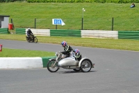 Mallory-park-Leicestershire;Mallory-park-photographs;Motorcycle-action-photographs;classic-bikes;event-digital-images;eventdigitalimages;mallory-park;no-limits-trackday;peter-wileman-photography;vintage-bikes;vintage-motorcycles;vmcc-festival-1000-bikes