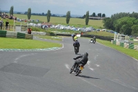 Mallory-park-Leicestershire;Mallory-park-photographs;Motorcycle-action-photographs;classic-bikes;event-digital-images;eventdigitalimages;mallory-park;no-limits-trackday;peter-wileman-photography;vintage-bikes;vintage-motorcycles;vmcc-festival-1000-bikes