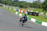 Mallory-park-Leicestershire;Mallory-park-photographs;Motorcycle-action-photographs;classic-bikes;event-digital-images;eventdigitalimages;mallory-park;no-limits-trackday;peter-wileman-photography;vintage-bikes;vintage-motorcycles;vmcc-festival-1000-bikes