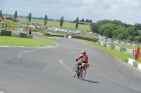 Mallory-park-Leicestershire;Mallory-park-photographs;Motorcycle-action-photographs;classic-bikes;event-digital-images;eventdigitalimages;mallory-park;no-limits-trackday;peter-wileman-photography;vintage-bikes;vintage-motorcycles;vmcc-festival-1000-bikes