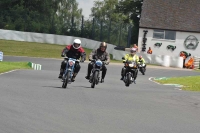 Mallory-park-Leicestershire;Mallory-park-photographs;Motorcycle-action-photographs;classic-bikes;event-digital-images;eventdigitalimages;mallory-park;no-limits-trackday;peter-wileman-photography;vintage-bikes;vintage-motorcycles;vmcc-festival-1000-bikes