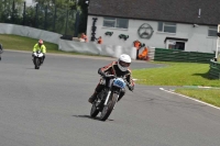 Mallory-park-Leicestershire;Mallory-park-photographs;Motorcycle-action-photographs;classic-bikes;event-digital-images;eventdigitalimages;mallory-park;no-limits-trackday;peter-wileman-photography;vintage-bikes;vintage-motorcycles;vmcc-festival-1000-bikes