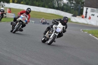 Mallory-park-Leicestershire;Mallory-park-photographs;Motorcycle-action-photographs;classic-bikes;event-digital-images;eventdigitalimages;mallory-park;no-limits-trackday;peter-wileman-photography;vintage-bikes;vintage-motorcycles;vmcc-festival-1000-bikes