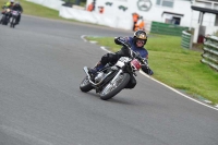 Mallory-park-Leicestershire;Mallory-park-photographs;Motorcycle-action-photographs;classic-bikes;event-digital-images;eventdigitalimages;mallory-park;no-limits-trackday;peter-wileman-photography;vintage-bikes;vintage-motorcycles;vmcc-festival-1000-bikes