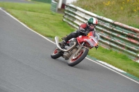 Mallory-park-Leicestershire;Mallory-park-photographs;Motorcycle-action-photographs;classic-bikes;event-digital-images;eventdigitalimages;mallory-park;no-limits-trackday;peter-wileman-photography;vintage-bikes;vintage-motorcycles;vmcc-festival-1000-bikes