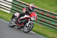 Mallory-park-Leicestershire;Mallory-park-photographs;Motorcycle-action-photographs;classic-bikes;event-digital-images;eventdigitalimages;mallory-park;no-limits-trackday;peter-wileman-photography;vintage-bikes;vintage-motorcycles;vmcc-festival-1000-bikes