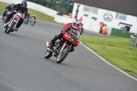 Mallory-park-Leicestershire;Mallory-park-photographs;Motorcycle-action-photographs;classic-bikes;event-digital-images;eventdigitalimages;mallory-park;no-limits-trackday;peter-wileman-photography;vintage-bikes;vintage-motorcycles;vmcc-festival-1000-bikes