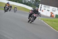 Mallory-park-Leicestershire;Mallory-park-photographs;Motorcycle-action-photographs;classic-bikes;event-digital-images;eventdigitalimages;mallory-park;no-limits-trackday;peter-wileman-photography;vintage-bikes;vintage-motorcycles;vmcc-festival-1000-bikes