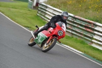 Mallory-park-Leicestershire;Mallory-park-photographs;Motorcycle-action-photographs;classic-bikes;event-digital-images;eventdigitalimages;mallory-park;no-limits-trackday;peter-wileman-photography;vintage-bikes;vintage-motorcycles;vmcc-festival-1000-bikes