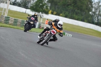 Mallory-park-Leicestershire;Mallory-park-photographs;Motorcycle-action-photographs;classic-bikes;event-digital-images;eventdigitalimages;mallory-park;no-limits-trackday;peter-wileman-photography;vintage-bikes;vintage-motorcycles;vmcc-festival-1000-bikes