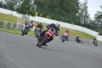 Mallory-park-Leicestershire;Mallory-park-photographs;Motorcycle-action-photographs;classic-bikes;event-digital-images;eventdigitalimages;mallory-park;no-limits-trackday;peter-wileman-photography;vintage-bikes;vintage-motorcycles;vmcc-festival-1000-bikes